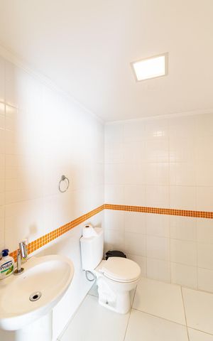 Casa à venda com 420m², 3 quartos e 4 vagas Casa à venda com 420m², 3 quartos e 4 vagasBanheiro