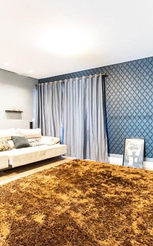 Casa à venda com 420m², 3 quartos e 4 vagas Casa à venda com 420m², 3 quartos e 4 vagasSala