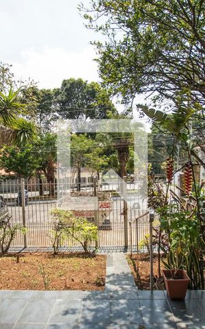 Casa à venda com 120m², 2 quartos e 3 vagas Casa à venda com 120m², 2 quartos e 3 vagasVista