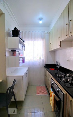 Apartamento à venda com 100m², 2 quartos e 2 vagasCozinha