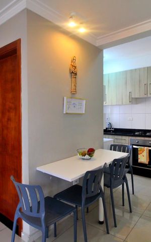Apartamento à venda com 100m², 2 quartos e 2 vagasSala