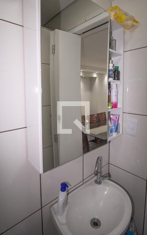 Casa à venda com 234m², 4 quartos e 2 vagasBanheiro 1