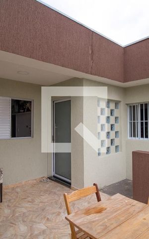 Casa à venda com 234m², 4 quartos e 2 vagasEntrada