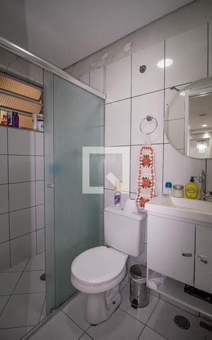 Casa à venda com 234m², 4 quartos e 2 vagasBanheiro 2