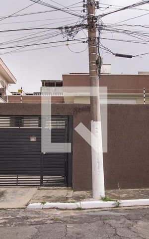 Casa à venda com 234m², 4 quartos e 2 vagasFachada