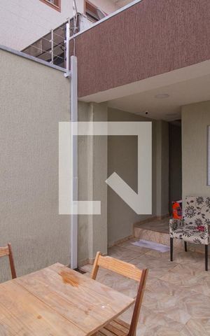 Casa à venda com 234m², 4 quartos e 2 vagasEntrada