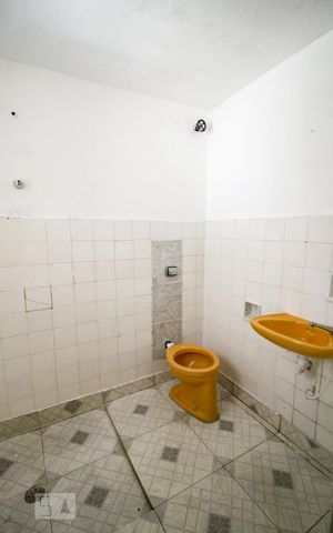 Casa para alugar com 55m², 1 quarto e sem vagabanheiro
