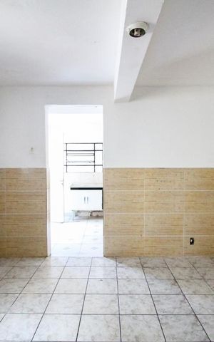 Casa para alugar com 55m², 1 quarto e sem vagasala