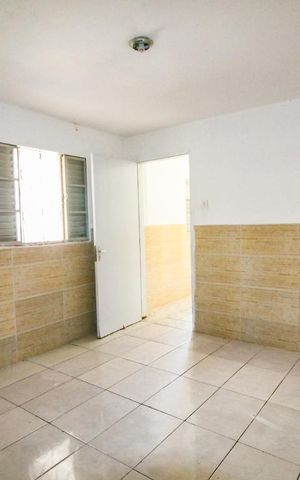 Casa para alugar com 55m², 1 quarto e sem vagaquarto