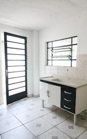 Casa para alugar com 55m², 1 quarto e sem vagacozinha