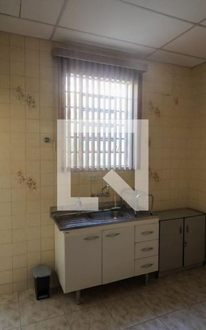 Casa à venda com 175m², 2 quartos e 1 vaga Casa à venda com 175m², 2 quartos e 1 vagaCozinha