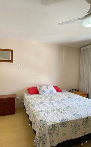 Casa à venda com 450m², 4 quartos e 3 vagasQuarto 4 - Suíte