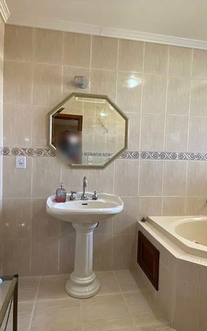 Casa à venda com 450m², 4 quartos e 3 vagasBanheiro da Suíte 