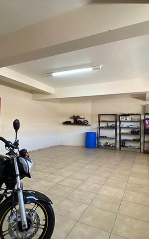 Casa à venda com 450m², 4 quartos e 3 vagasGaragem