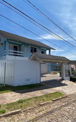 Casa à venda com 450m², 4 quartos e 3 vagasFachada