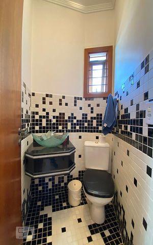 Casa à venda com 450m², 4 quartos e 3 vagasLavabo