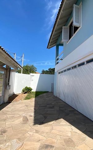 Casa à venda com 450m², 4 quartos e 3 vagasGaragem