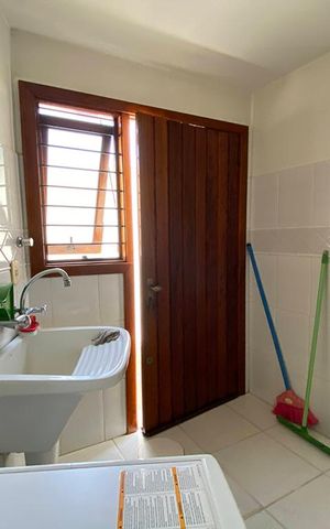 Casa à venda com 450m², 4 quartos e 3 vagasLavanderia