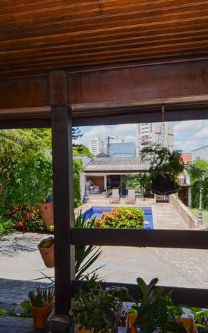 Casa à venda com 297m², 3 quartos e 8 vagas Casa à venda com 297m², 3 quartos e 8 vagasVista da Sala