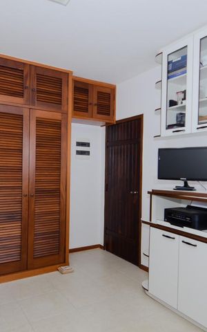 Casa à venda com 297m², 3 quartos e 8 vagas Casa à venda com 297m², 3 quartos e 8 vagasSuíte 1