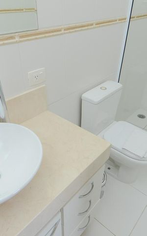 Casa à venda com 297m², 3 quartos e 8 vagas Casa à venda com 297m², 3 quartos e 8 vagasBanheiro da Suíte 3