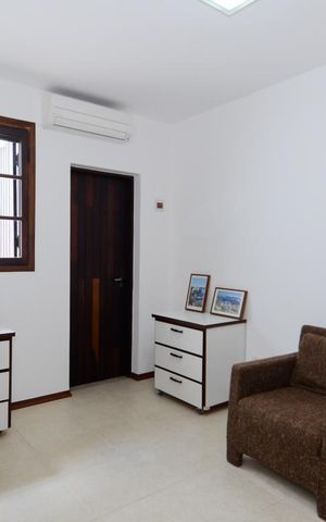 Casa à venda com 297m², 3 quartos e 8 vagas Casa à venda com 297m², 3 quartos e 8 vagasSuíte 1
