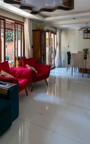 Casa de condomínio à venda com 120m², 3 quartos e 2 vagasSala