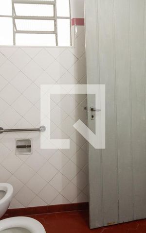 Casa à venda com 409m², 3 quartos e 5 vagas Casa à venda com 409m², 3 quartos e 5 vagasBanheiro