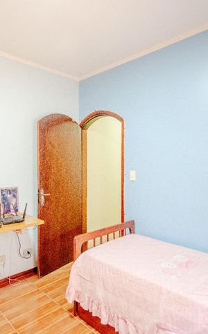 Casa à venda com 200m², 3 quartos e 2 vagasQuarto 2