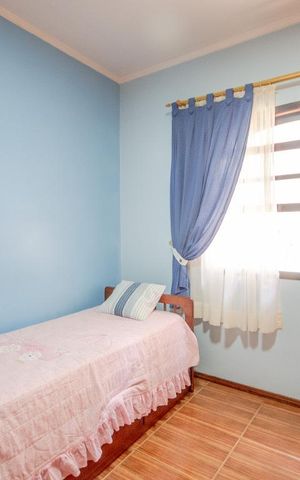 Casa à venda com 200m², 3 quartos e 2 vagasQuarto 2