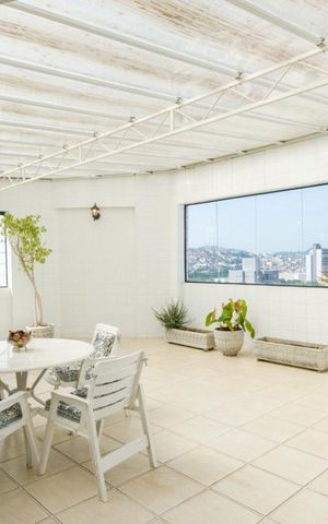 Apartamento à venda com 332m², 3 quartos e 3 vagas Apartamento à venda com 332m², 3 quartos e 3 vagasChurrasqueira