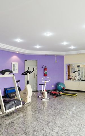 Apartamento à venda com 332m², 3 quartos e 3 vagas Apartamento à venda com 332m², 3 quartos e 3 vagasÁrea comum