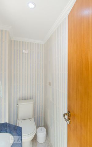 Apartamento à venda com 332m², 3 quartos e 3 vagas Apartamento à venda com 332m², 3 quartos e 3 vagasLavabo