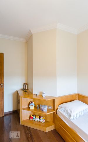Apartamento à venda com 332m², 3 quartos e 3 vagas Apartamento à venda com 332m², 3 quartos e 3 vagasQuarto 3