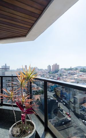 Apartamento à venda com 332m², 3 quartos e 3 vagas Apartamento à venda com 332m², 3 quartos e 3 vagasVaranda