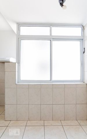 Apartamento para alugar com 73m², 2 quartos e sem vagaCozinha