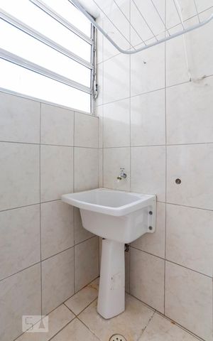 Apartamento para alugar com 73m², 2 quartos e sem vagaÁrea de Serviço