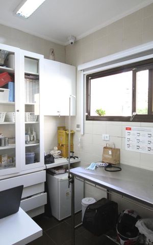 Casa à venda com 250m², 3 quartos e 2 vagasÁrea de Serviço