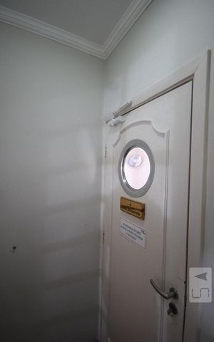 Casa à venda com 250m², 3 quartos e 2 vagasCorredor