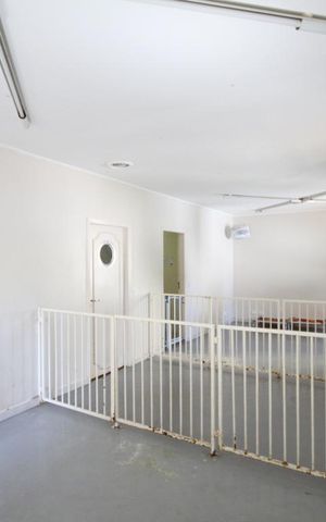 Casa à venda com 250m², 3 quartos e 2 vagasSuíte