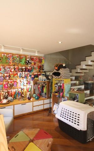 Casa à venda com 250m², 3 quartos e 2 vagasSala