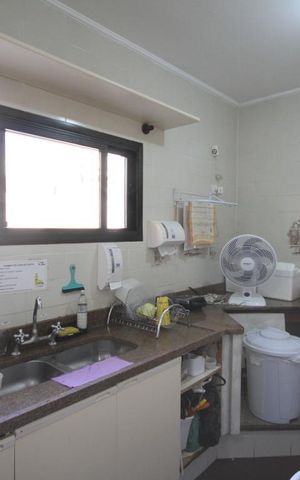 Casa à venda com 250m², 3 quartos e 2 vagasCozinha