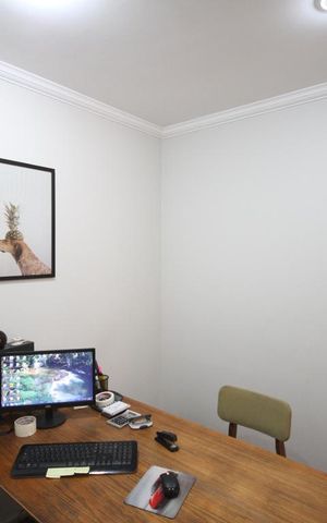 Casa à venda com 250m², 3 quartos e 2 vagasEscritório