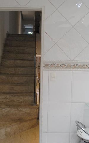 Casa à venda com 252m², 4 quartos e 5 vagasCozinha