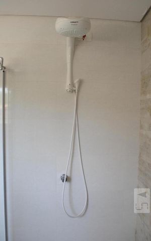 Casa à venda com 252m², 4 quartos e 5 vagasBanheiro da Suíte