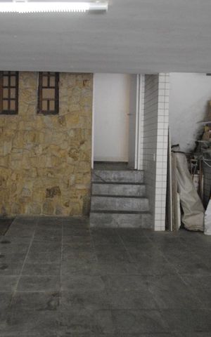 Casa à venda com 252m², 4 quartos e 5 vagasGaragem
