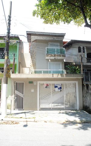 Casa à venda com 252m², 4 quartos e 5 vagasFachada