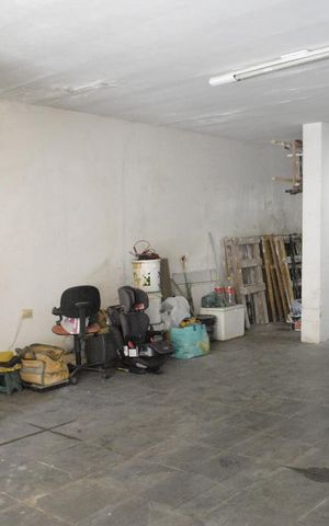Casa à venda com 252m², 4 quartos e 5 vagasGaragem