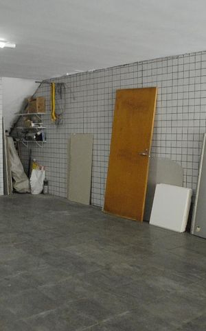 Casa à venda com 252m², 4 quartos e 5 vagasGaragem
