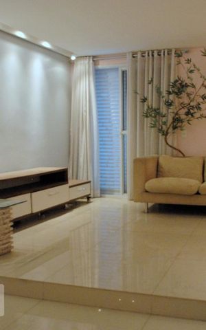 Casa à venda com 252m², 4 quartos e 5 vagasSala 2